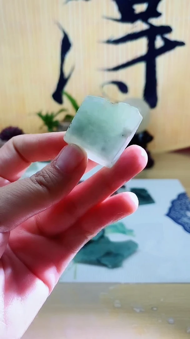 翡翠未镶嵌颈饰翡翠334
