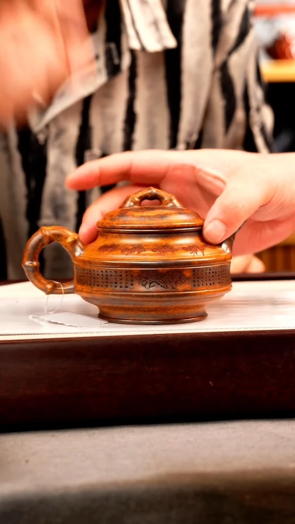 茶壶紫砂龙骨金砂 双线竹鼓 刻绘