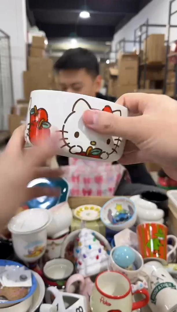 瓷片陶瓷白色kt猫碗 没有标