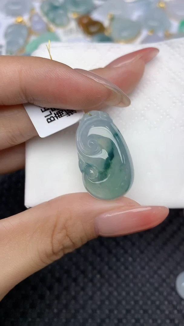 翡翠18K金镶嵌颈饰晴****食天然翡翠a货