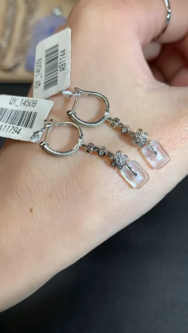 【闪购商品】翡翠耳饰18K金镶嵌随形【无服务费】