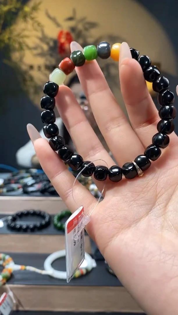 【闪购商品】和田玉1未镶嵌8mm黑彩唐八棱手串