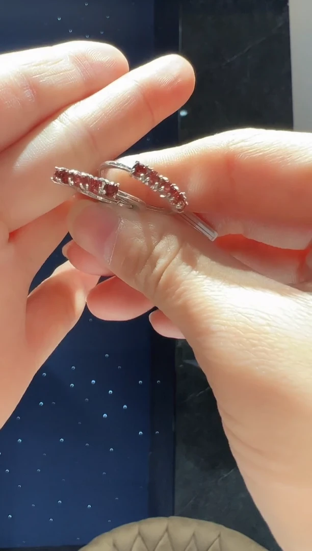 【闪购商品】石榴石戒指银S925镶嵌64】多样性发其一