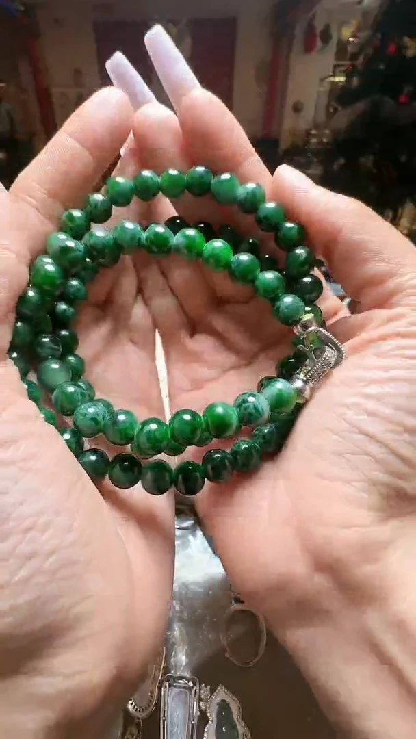 【闪购商品】翡翠吊坠(不含链)未镶嵌翡翠