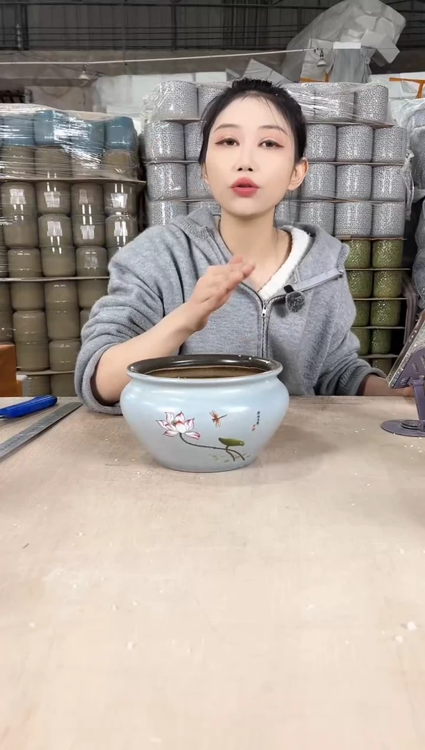 【闪购商品】陶瓷矮款圆口荷花天l蓝大号20x12