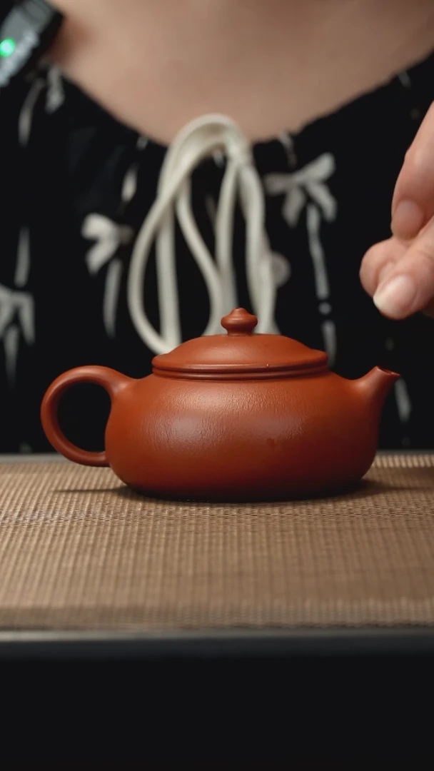 茶壶紫砂紫泥点汤寒江150CC