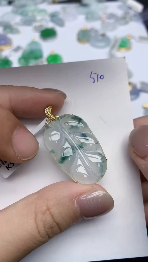 【闪购商品】翡翠颈饰18K金镶嵌天然翡翠A货