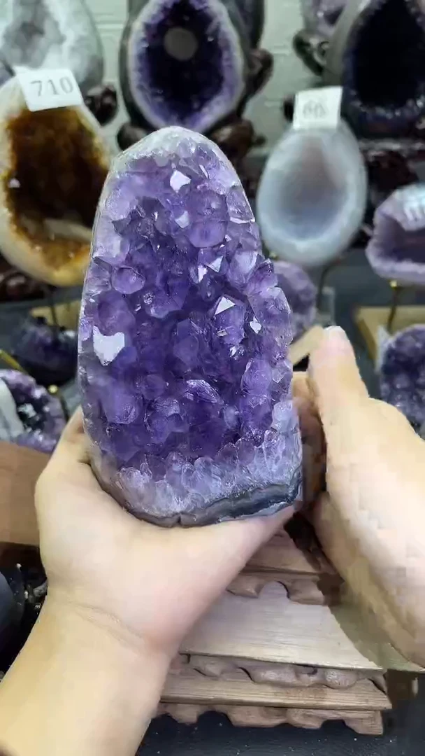 未镶嵌大型摆件（非配饰）紫晶90号摆件