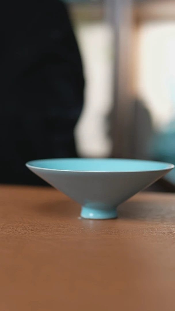 瓷片仿古天青斗笠杯瑕孤品