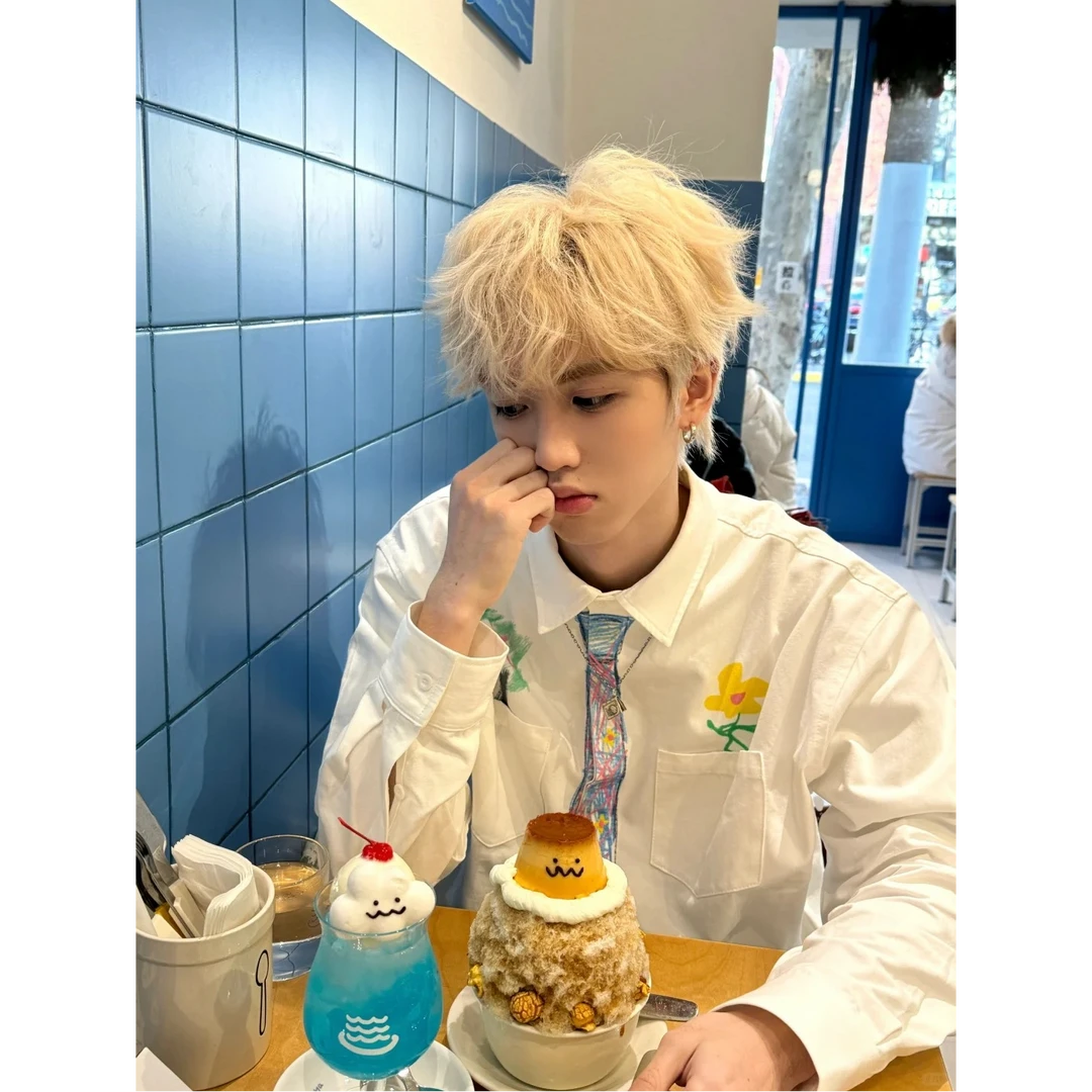 LIGGICC| eeee创意设计感蜡笔手绘领带衬衫趣味学院风涂鸦衬衣春