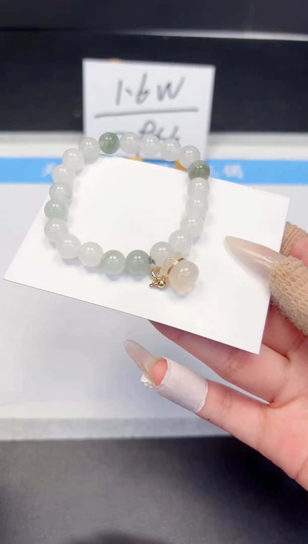 【闪购商品】石英质玉手镯未镶嵌0000000