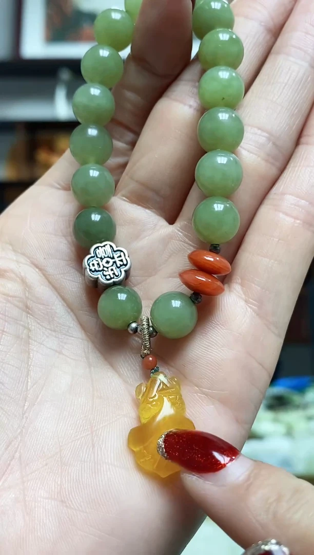 颈饰未镶嵌和田玉