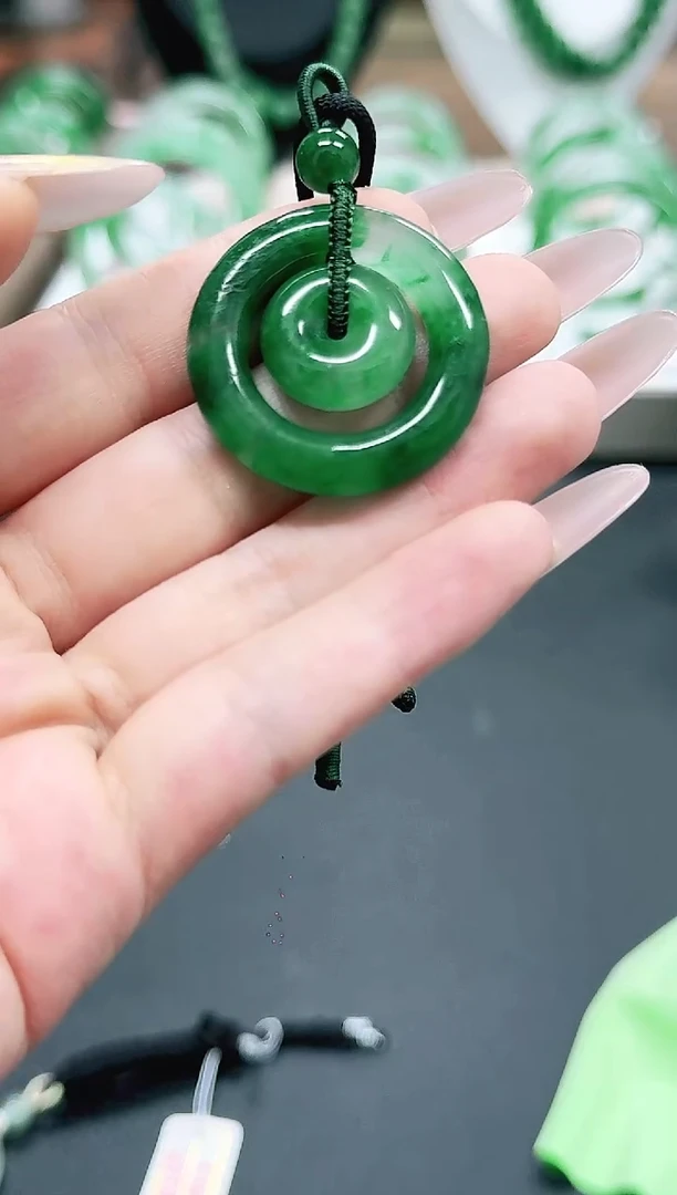 未镶嵌1石英质玉（非洲翠）/5165