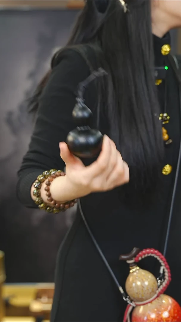 【闪购商品】XK214大漆精致小手捻(未开口）