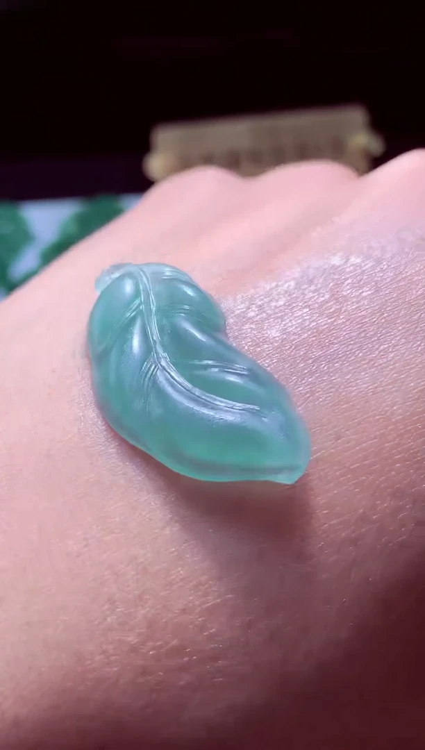 未镶嵌定制翡翠D***u天然缅甸翡翠A货毛货吊坠