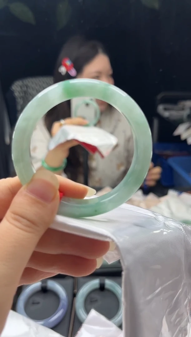 未镶嵌手镯翡翠0920510892