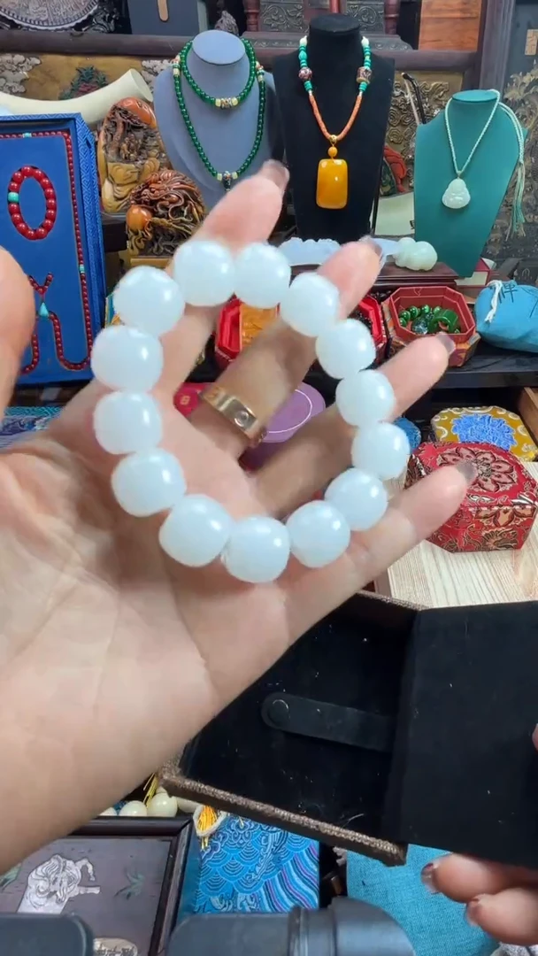【闪购商品】和田玉687876867未镶嵌867867687867867
