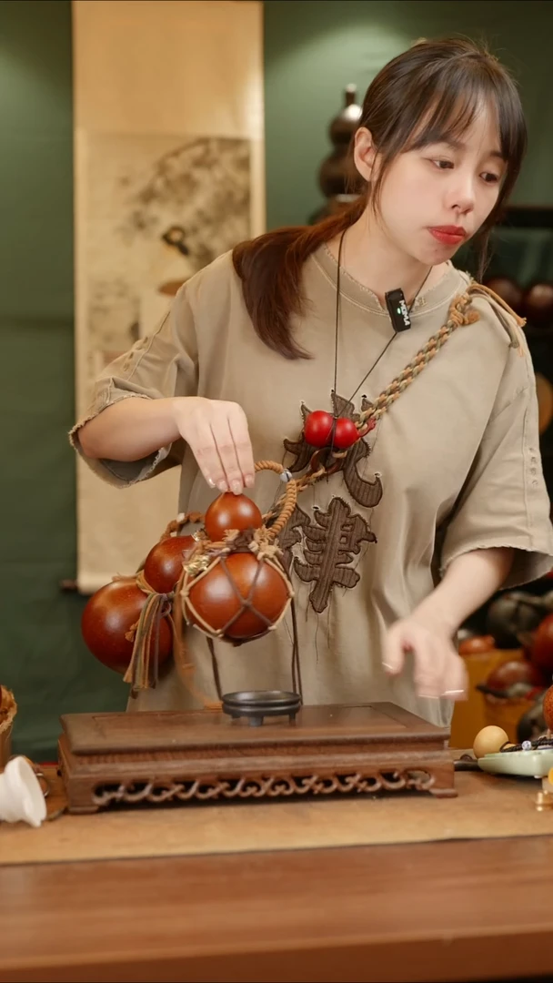 140号精品天然大漆酒葫芦一物一拍~