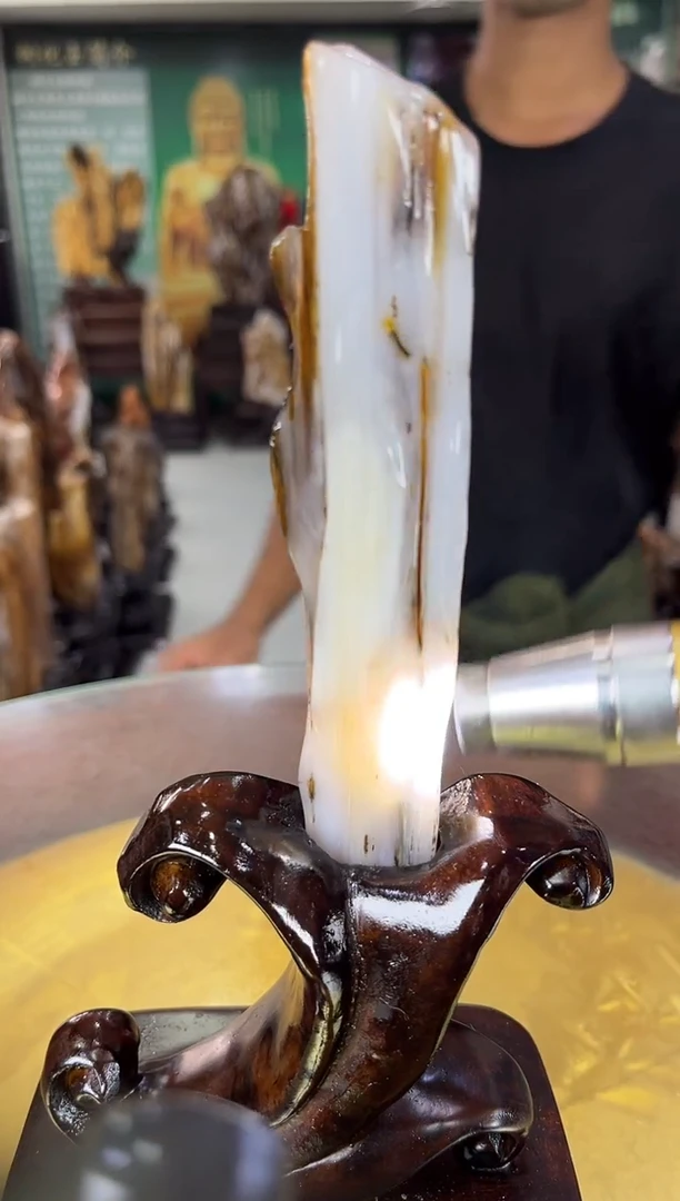 缅甸天然树化玉精品摆件