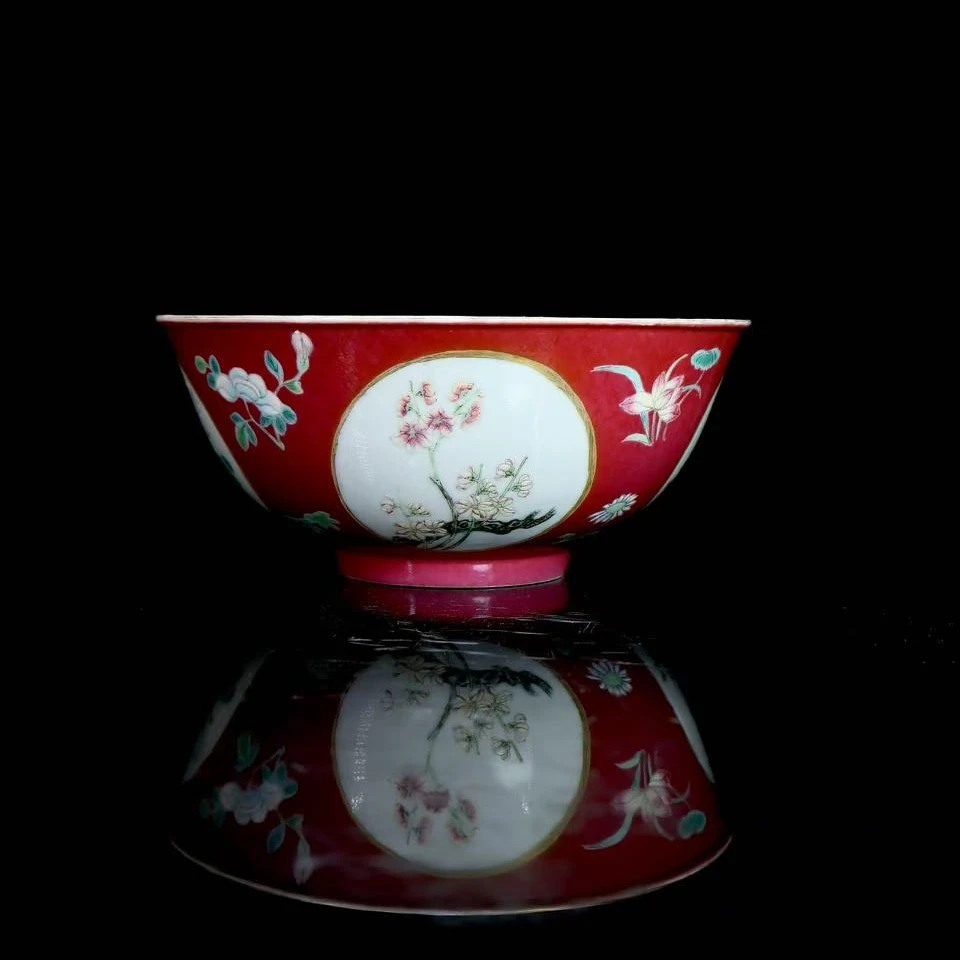 67: 民国胭脂红釉开窗粉彩花卉纹碗