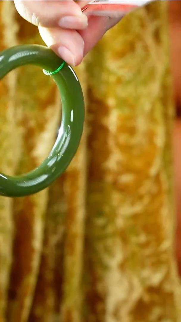 和田玉（碧玉）手镯未镶嵌56