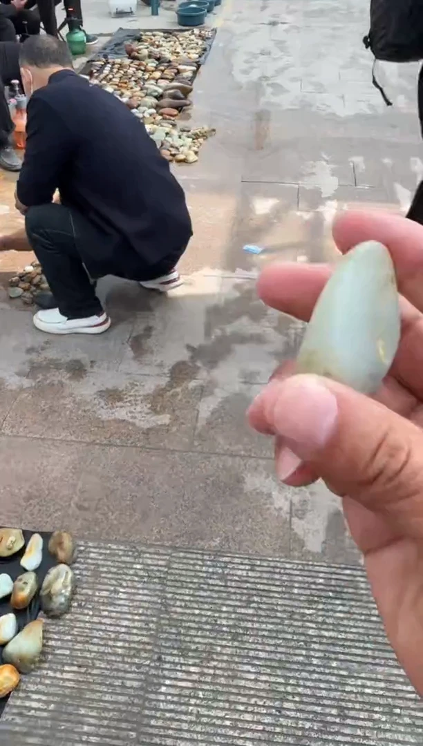未镶嵌戒指和田玉（糖玉）和田玉
