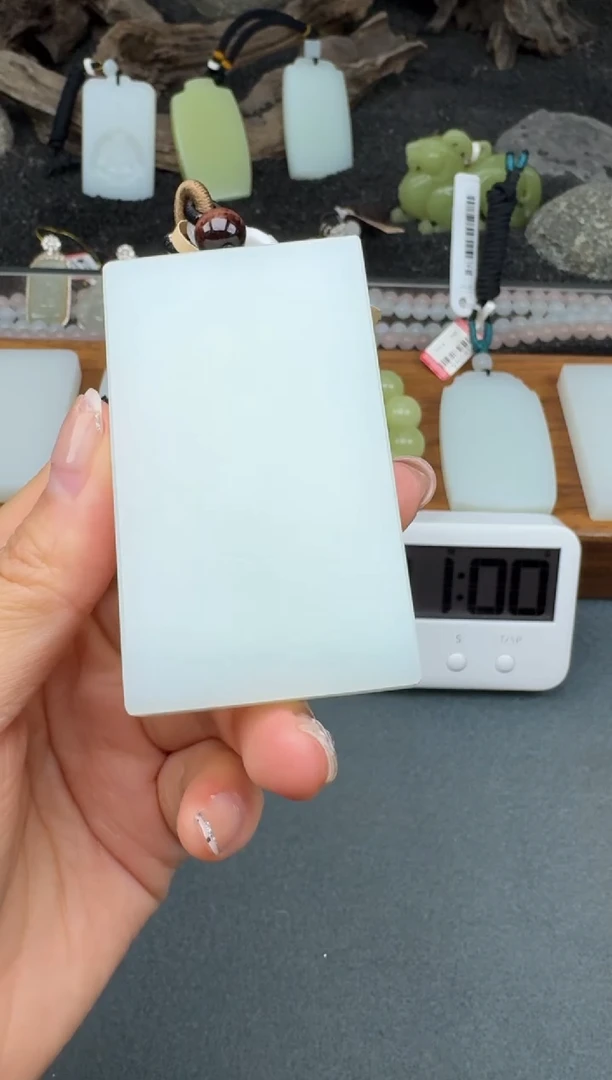 颈饰未镶嵌和田玉3