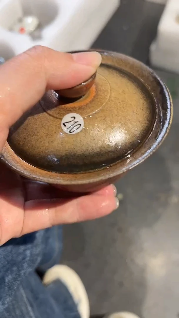 盖碗210号容量100-110ML陶泥
