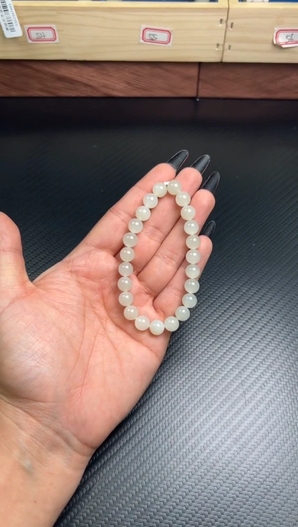 未镶嵌手串和田玉邻**妹于田微色差卡8