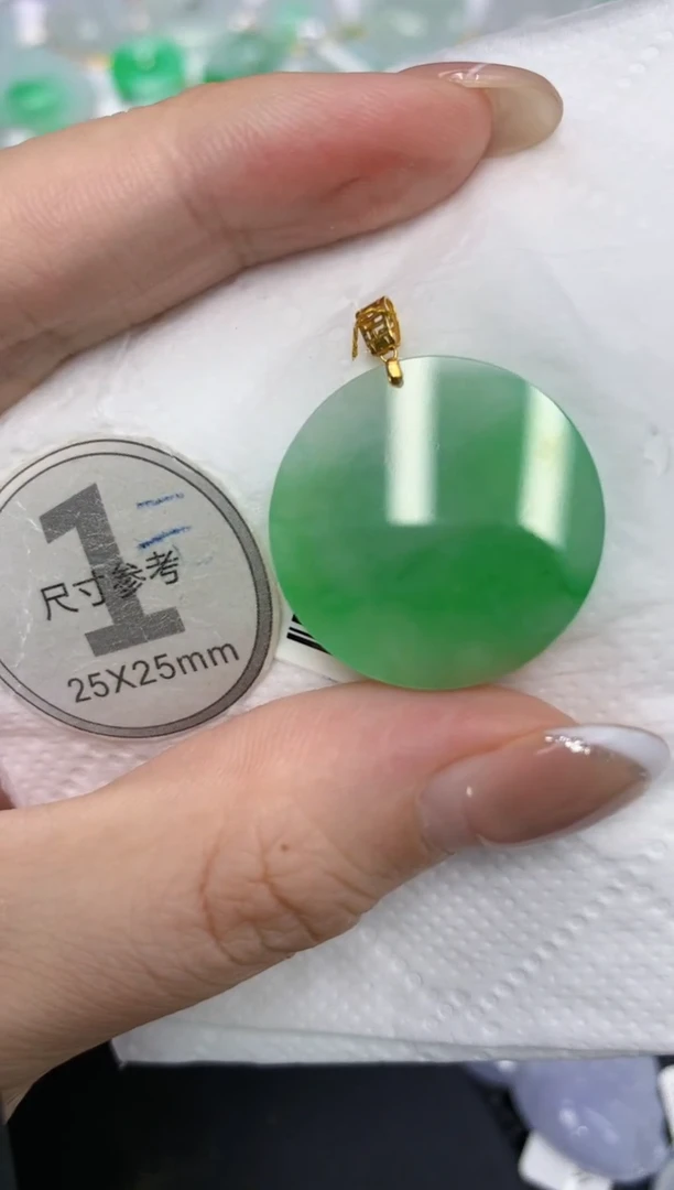 颈饰18K金镶嵌翡翠11111111