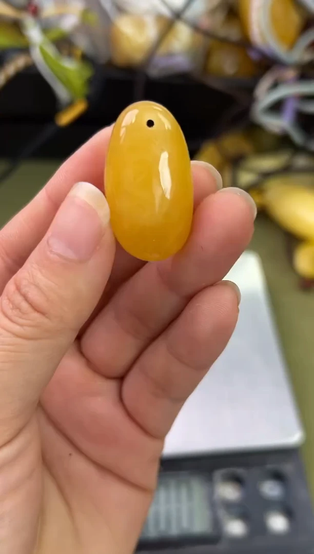 裸石琥珀未镶嵌琥珀蜜蜡吊坠