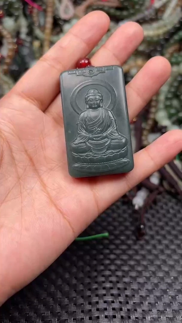 颈饰未镶嵌和田玉1