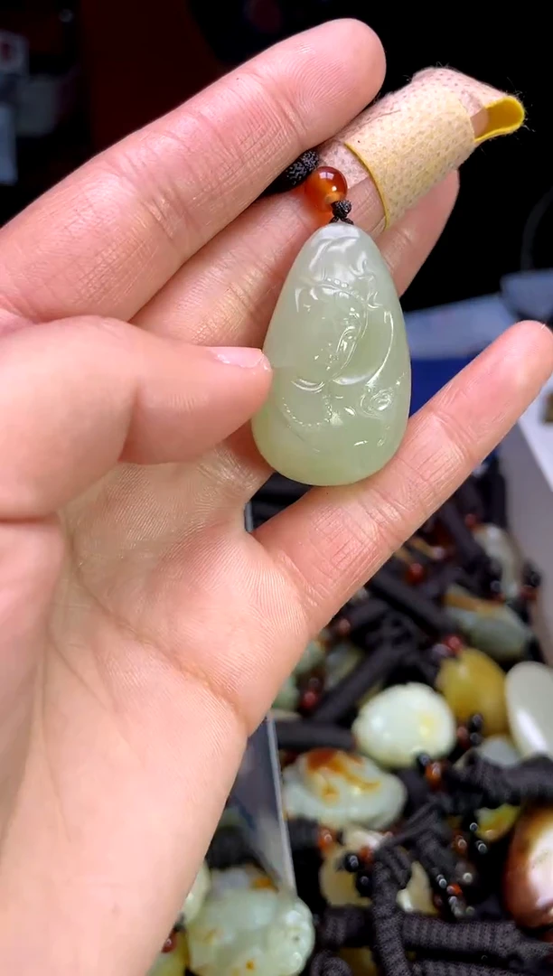 【闪购商品】和田玉颈饰未镶嵌1