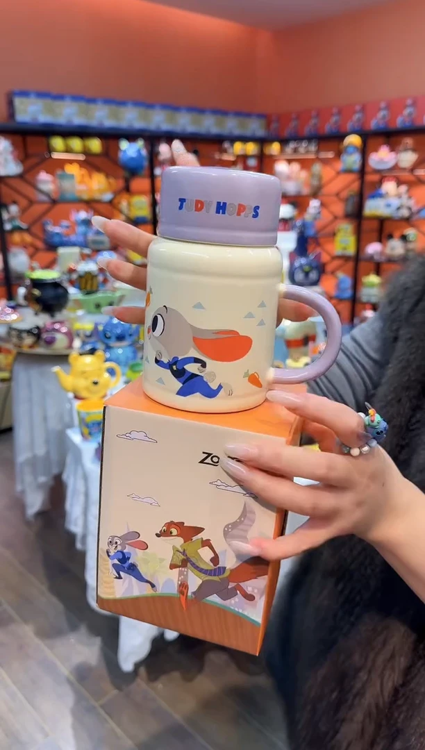 瓷片@@疯狂动物城兔子警官陶瓷带盖圆柱杯