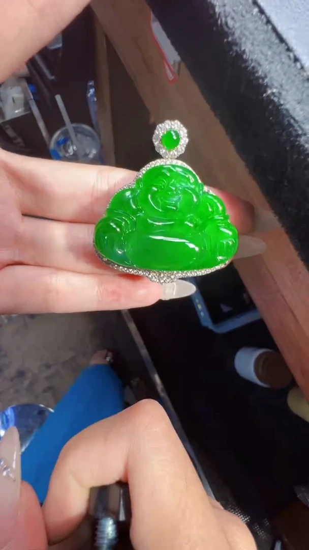 未镶嵌定制翡翠翡翠A货有轻微色差属于正常现象，佛公多样性发货1