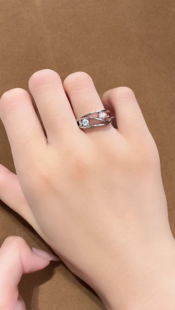 18K金镶嵌实验室培育钻石海浪戒指设计款12号圈口