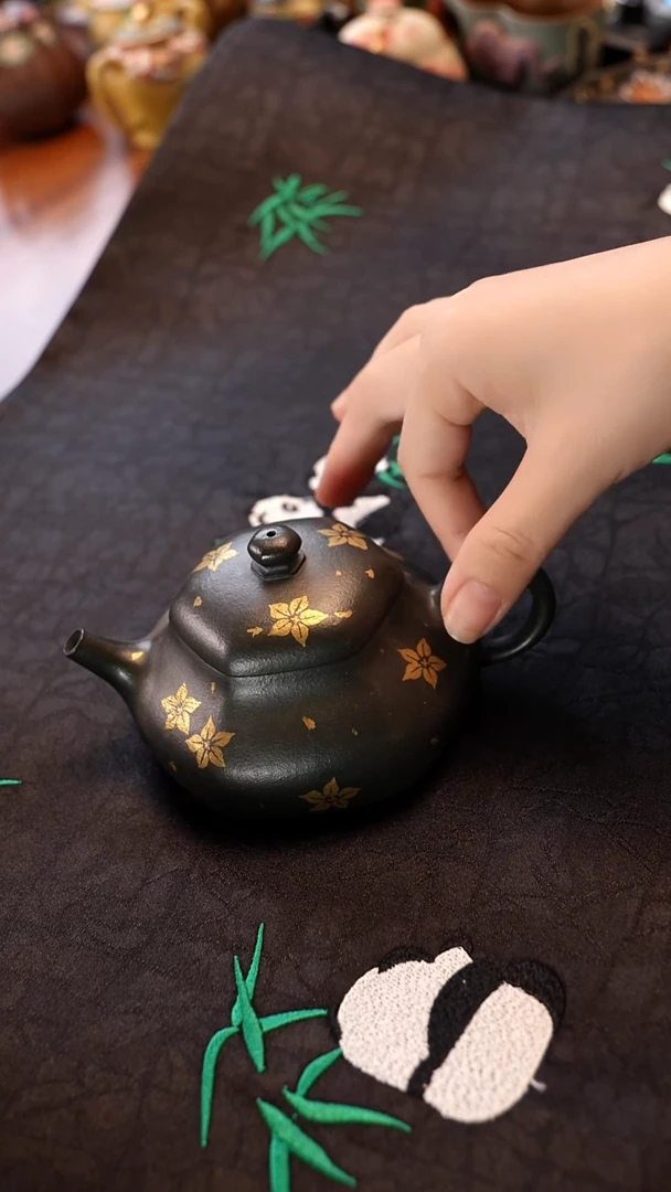 茶壶紫砂杨菲 九零君子兰