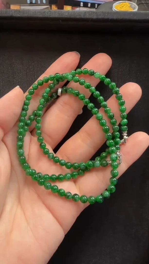 翡翠18K金镶嵌颈饰406玉珠一条