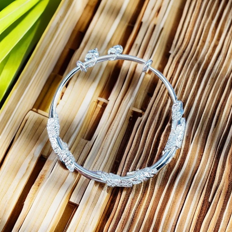 J018繁花似锦铃铛手镯（无礼盒）