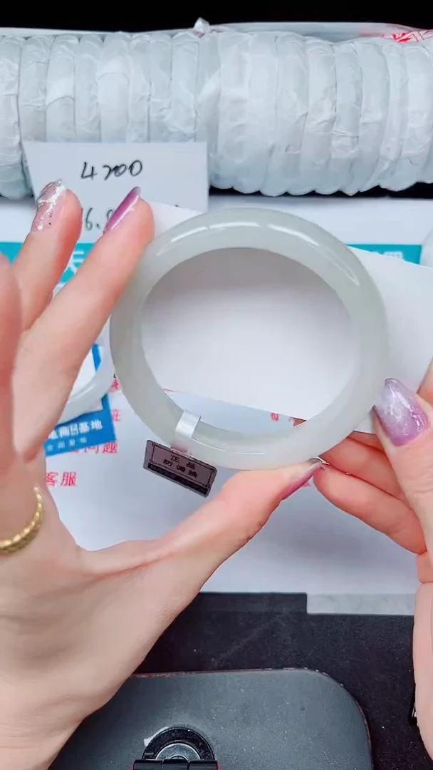 未镶嵌手镯石英质玉160-60/61