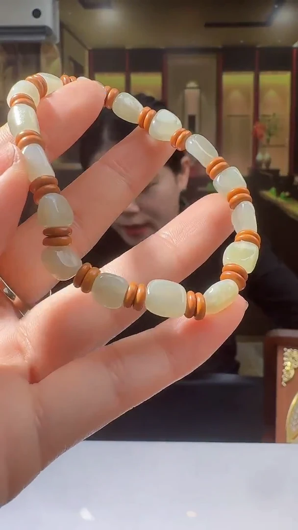 颈饰未镶嵌和田玉46865多样性发其一