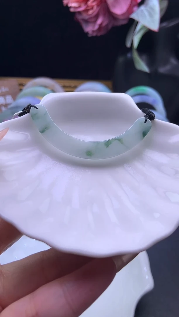 未镶嵌挂件翡翠玉璜