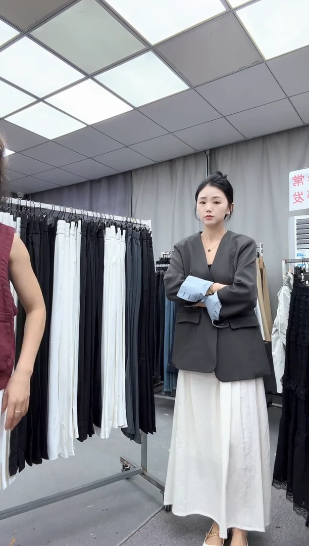 身上单西装  大哥家漂亮衣服漂亮颜色