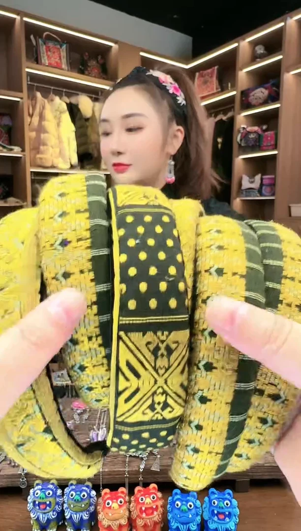 【闪购商品】织绣L607黔东南苗族刺绣