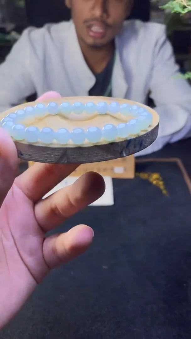 定制翡翠未镶嵌天然缅甸A货翡翠，多样性发货，拍一发一