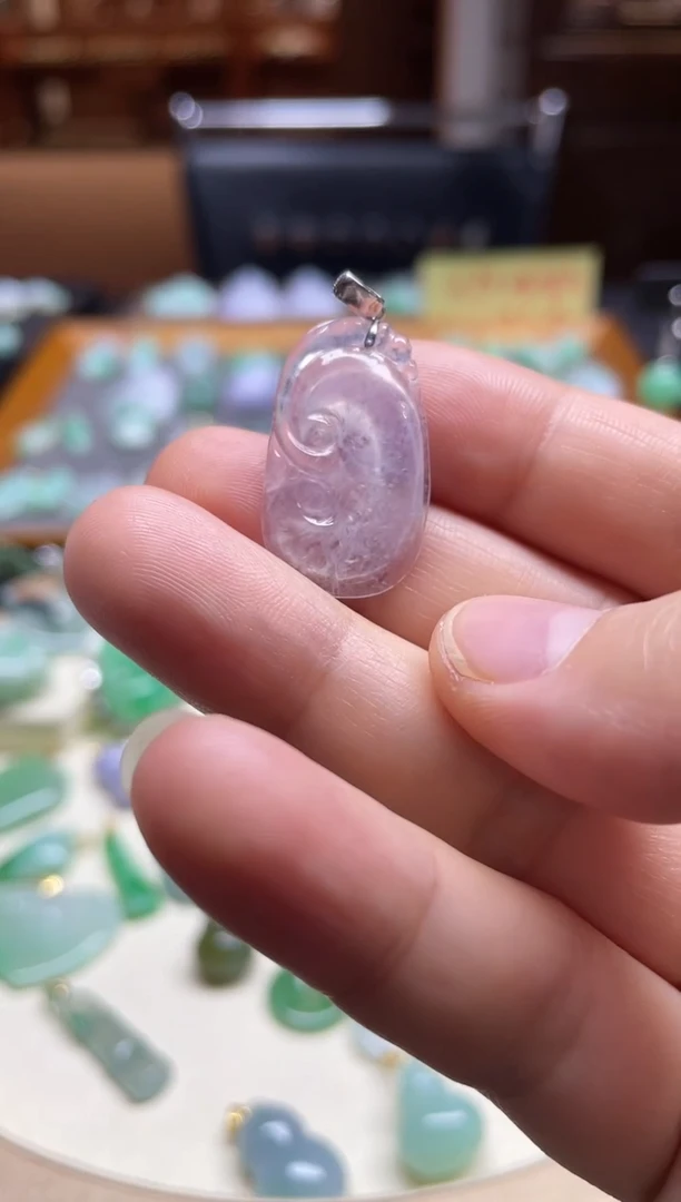 【闪购商品】翡翠颈饰18K金镶嵌如意