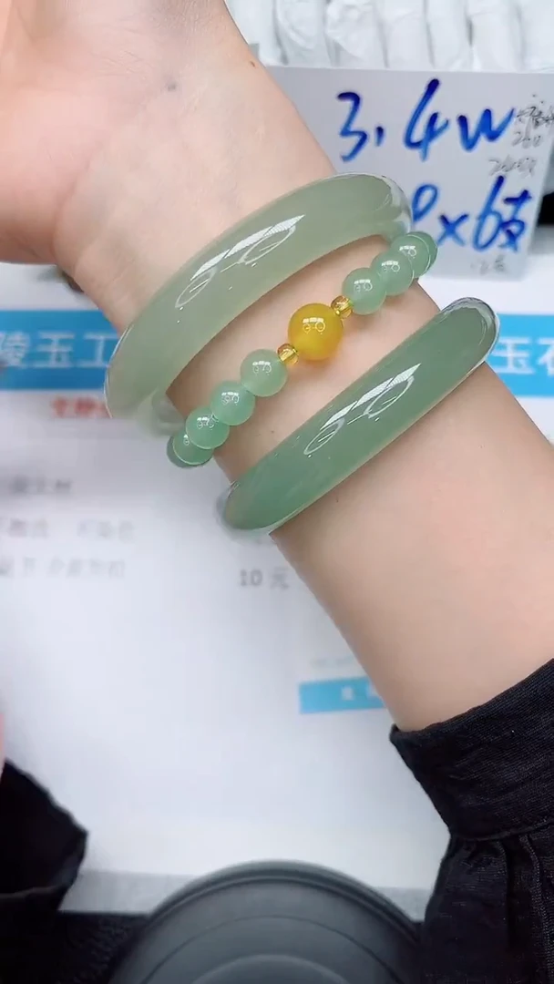 未镶嵌手镯石英质玉189-62
