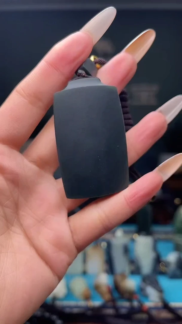 未镶嵌和田玉挂件1