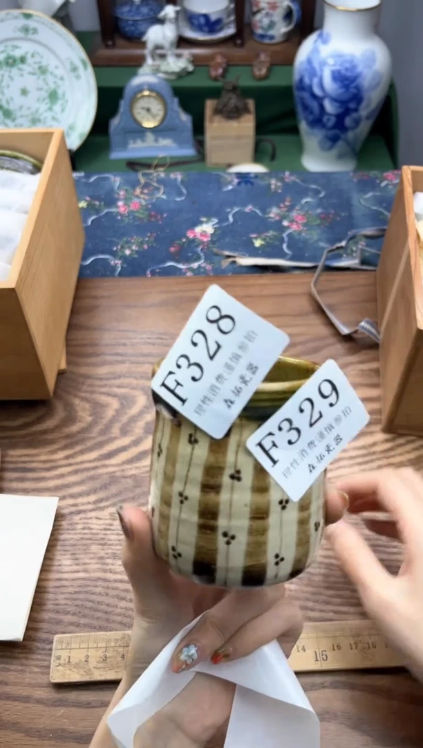 瓷片洋*       F329