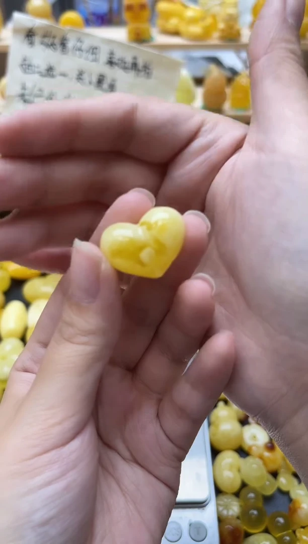 琥珀未镶嵌珠宝奇石113琥珀蜜蜡微瑕
